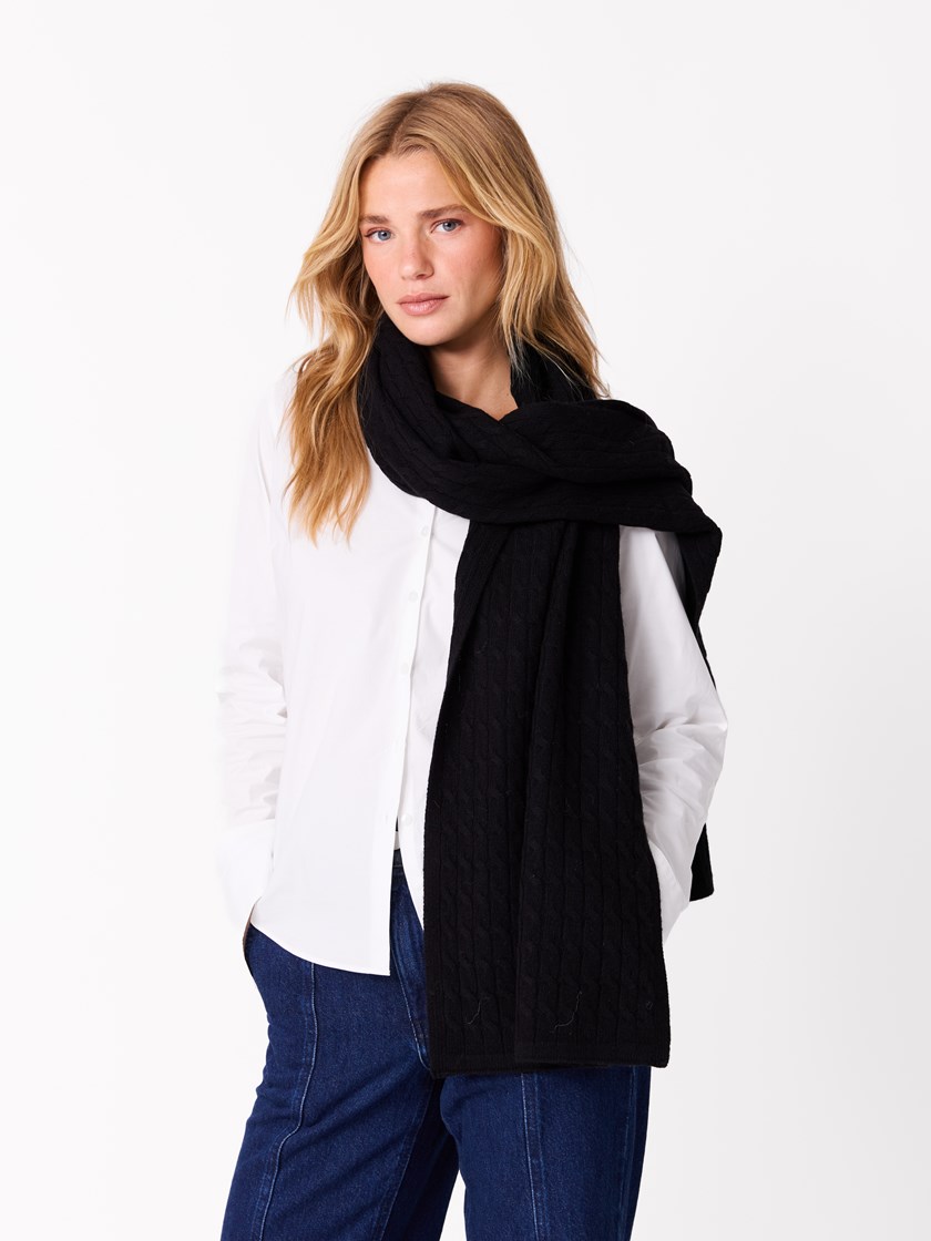 7513090 C25 7513090_C25_Jean Paul_Christiane Skjerf_W25 (5)_Christiane skjerf C25_Christiane skjerf C25 7513090.jpg_