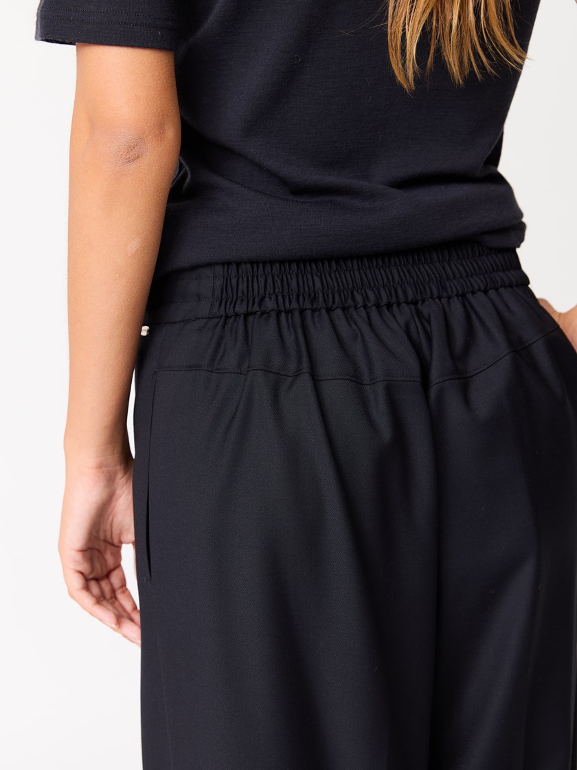 7513138 C25 7513138_C25_jean Paul_Dina Bukser_W25 (3)_Dina bukse C25.jpg_