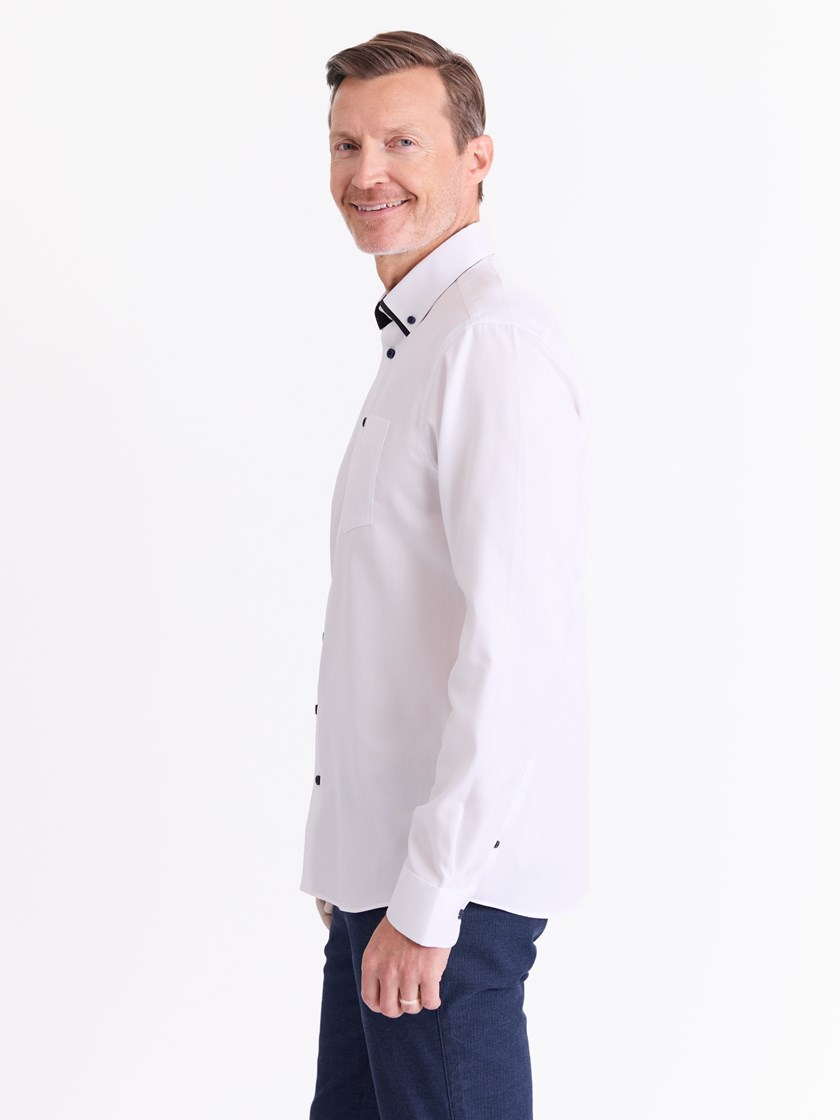 7513288 O68 7513288_O68-ALVO-A25-Modell-Right_chn=match_1819_Ustaoset skjorte O68_Ustaoset skjorte O68 7513288.jpg_Right