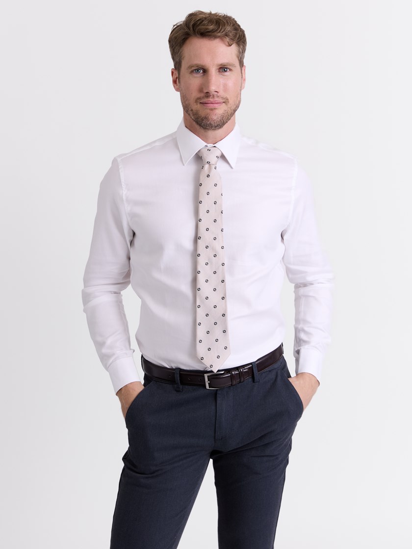 7513323 I4I 7513323_I4I-MARIOCONTI-W25-Modell-Front_chn=match_5132_Leonardo silkeslips I4I.jpg_Front||Front