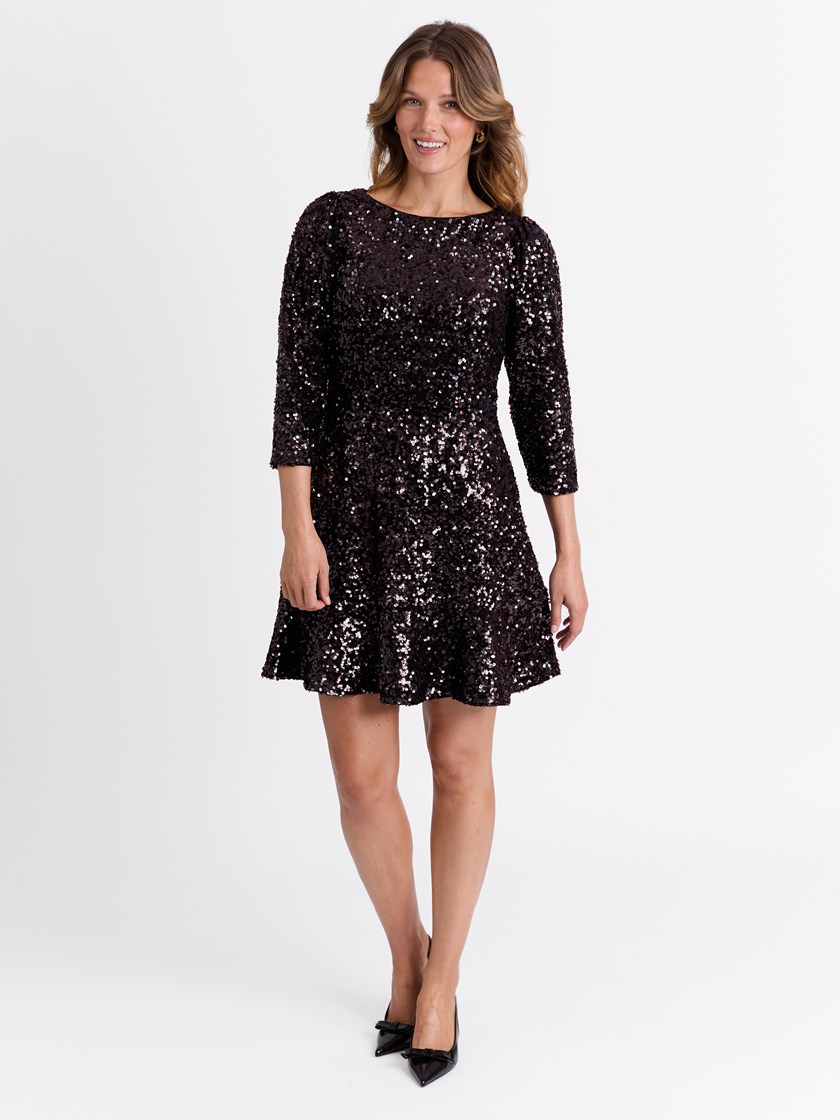 7513331 MWD 7513331_MWD-MARIEPHILIPPE-W25-Modell-Front_chn=match_6737_Amabell kjole MWD_Amabell paljettkjole MWD.jpg_Front||Front