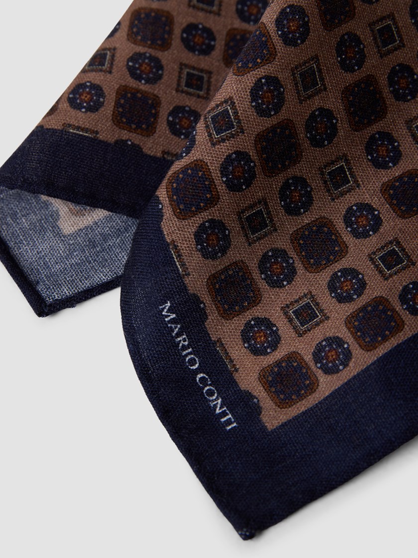 7513332 AIL 7513332_AIL-MARIOCONTI-W25-Front_5837_Vito ulltørkle AIL.jpg_Front