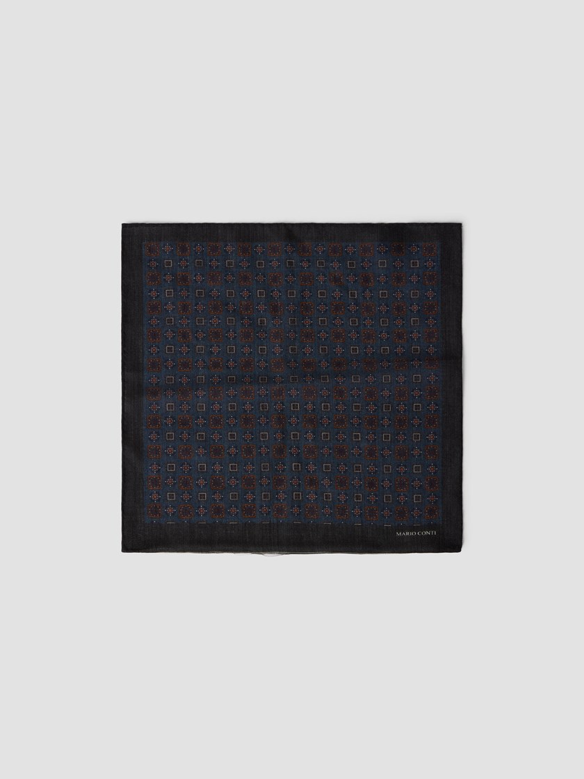 7513332 EM1 7513332_EM1-MARIOCONTI-W25-Front_4627_Vito ulltørkle EM1.jpg_Front