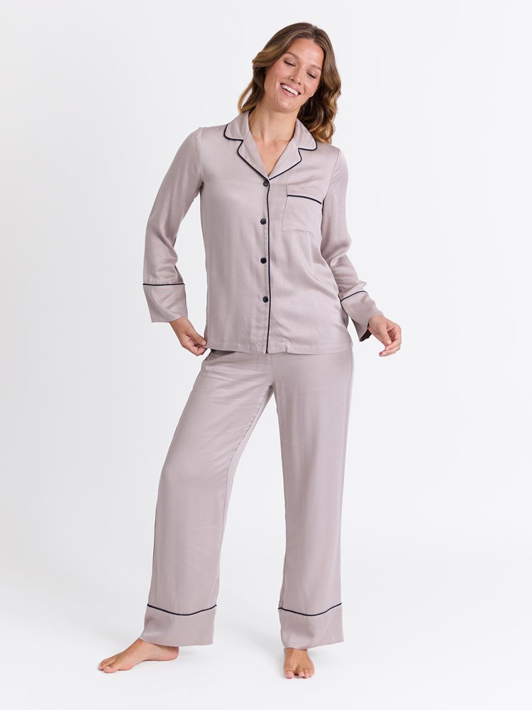 Tille pysjsett 7513343_A9I-MARIEPHILIPPE-W25-Modell-Front_chn=match_8204_Tille pysjsett A9I_Tille pysjsett A9I 7513343.jpg_Front||Front