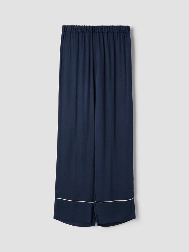 Tille pysjsett 7513343_EM6-MARIEPHILIPPE-W25-Front_1714.jpg_Front||Front