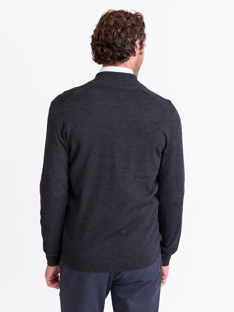 Manzini ullcardigan 7513349_C19-MarioConti-A25-modell-back_C18_Manzini ullcardigan C18_Manzini ullcardigan C18 7513349.jpg_