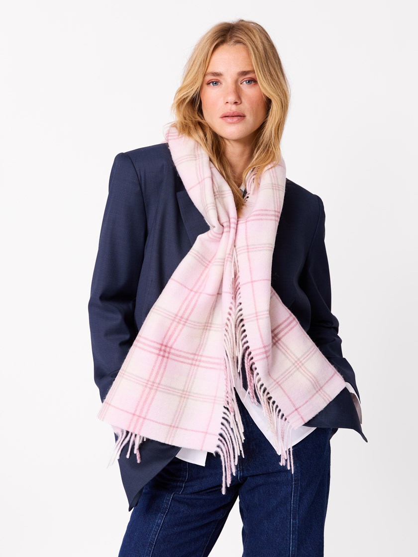 7513362 P04 7513362_Jean Paul_Lill Ullskjerf_W25 (1)_P04_Lill ullskjerf P04.jpg_