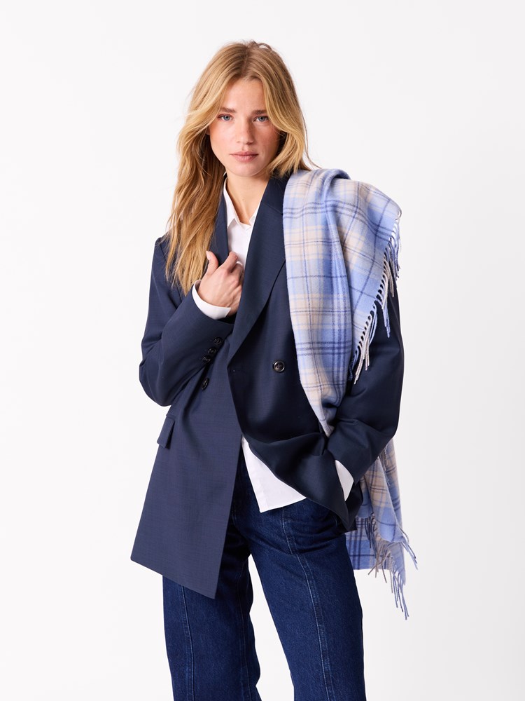 Lill ullskjerf 7513362_Jean Paul_Lill Ullskjerf_W25 (4)_E9Q_Lill ullskjerf E9Q_Lill ullskjerf E9Q 7513362.jpg_