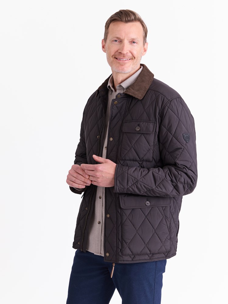 Bristol Jakke 7513476_AIQ-REDFORD-A25-Modell-Front_chn=match_5683_Bristol Jakke AIQ_Bristol Jakke AIQ 7513476.jpg_Front||Front