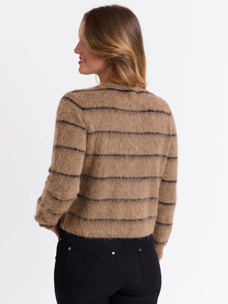 Lea cardigan 7513488_AP4-MARIEPHILIPPE-W25-Modell-Back_chn=match_8114_Lea cardigan AP4 7513488.jpg_Back