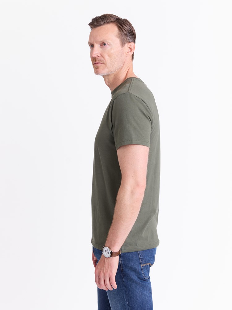 Outdoor t-skjorte 7513495_GUI-REDFORD-A25-Modell-Right_chn=match_5995_Outdoor t-skjorte GUI_Outdoor t-skjorte GUI 7513495.jpg_Right