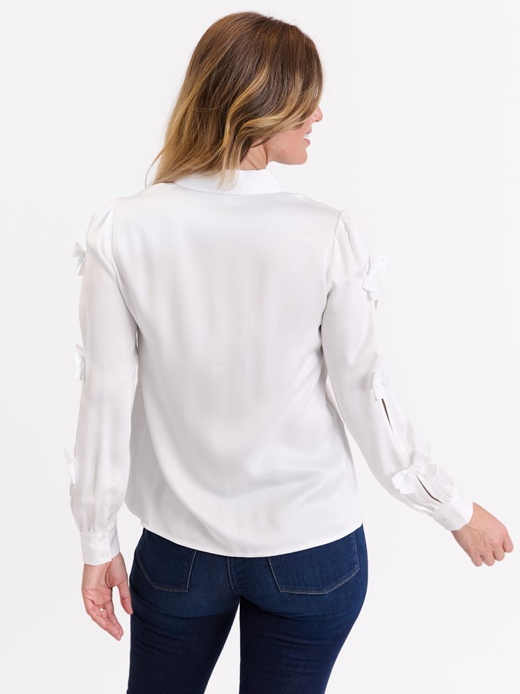 Emy bluse 7513517_O68-MARIEPHILIPPE-W25-Modell-Back_chn=match_5652_Emy bluse O68_Emy bluse O68 7513517.jpg_Back||Back