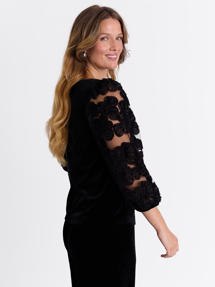 7513523 ID2 7513523_ID2-MARIEPHILIPPE-W25-Modell-Front_chn=match_8621_Ingrid velourtopp ID2_Ingrid velourtopp ID2 7513523.jpg_Front