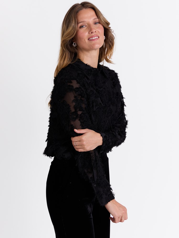 Gracie skjorte 7513532_ID2-MARIEPHILIPPE-W25-Modell-Front_chn=match_3546_Gracie skjorte ID2_Gracie skjorte ID2 7513532.jpg_Front||Front