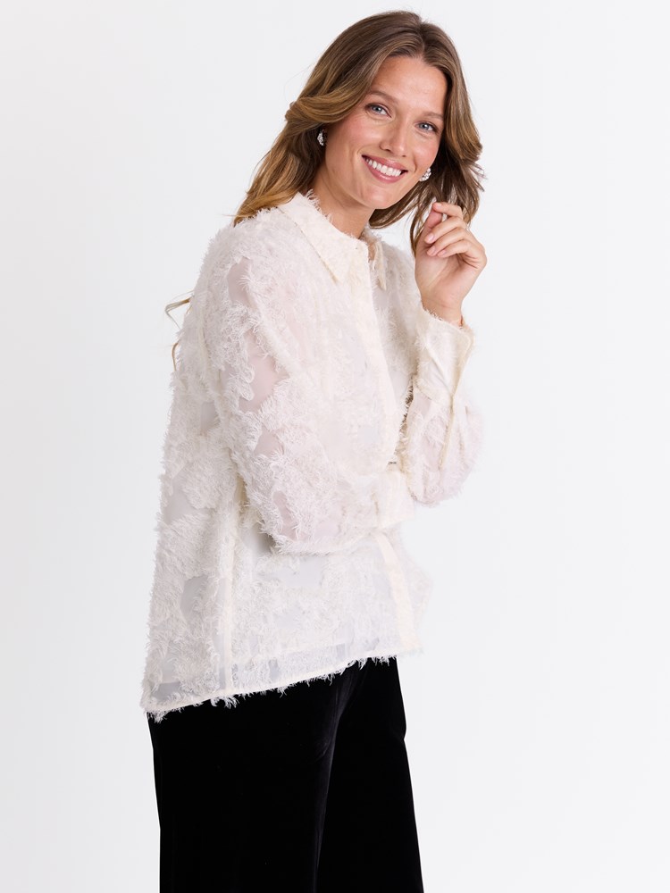 Gracie skjorte 7513532_O79-MARIEPHILIPPE-W25-Modell-Front_chn=match_4166_Gracie skjorte O79_Gracie skjorte O79 7513532.jpg_Front||Front