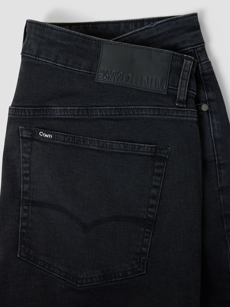 Steve stretch jeans 7513536_DAA-MARIOCONTI-A25-Front_624.jpg_Front||Front