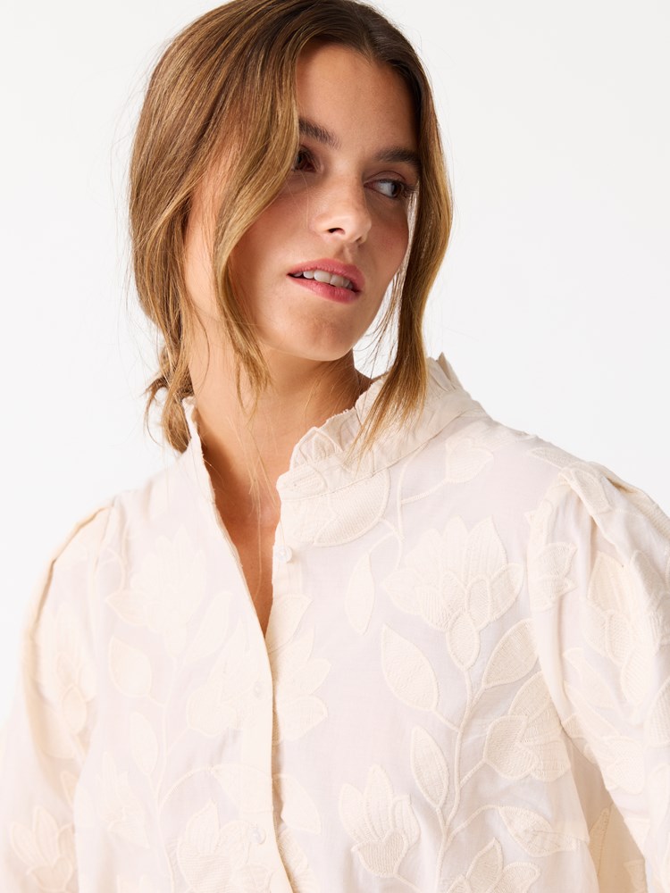 Grace bluse 7513567_I2O-JEANPAUL-W25-Modell-Front_6622_Grace bluse I2O 7513567.jpg_