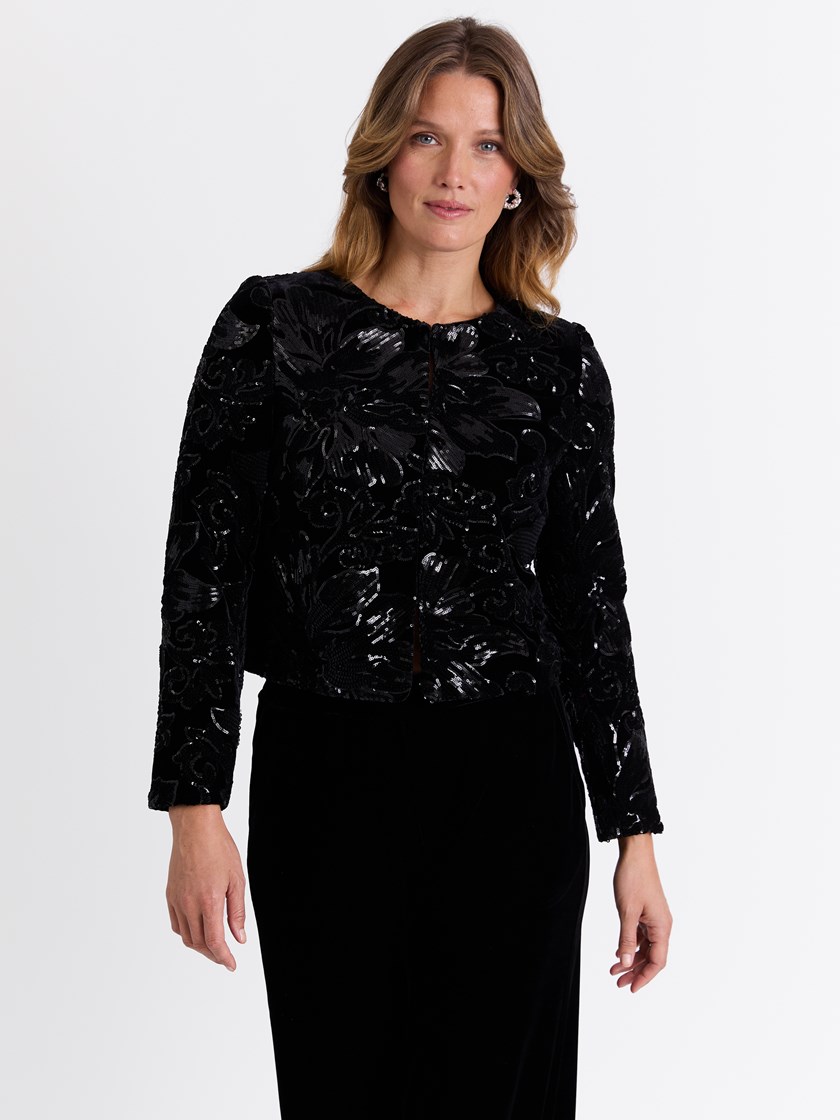 7513595 ID2 7513595_ID2-MARIEPHILIPPE-W25-Modell-Front_chn=match_8888_Mariella jakke ID2.jpg_Front||Front