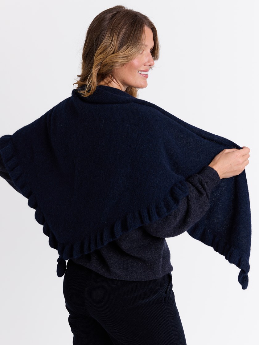 7513603 EM1 7513603_EM1-MARIEPHILIPPE-W25-Modell-Back_chn=match_9252_Frida Skjerf EM1_Frida Skjerf EM1 7513603.jpg_Back||Back