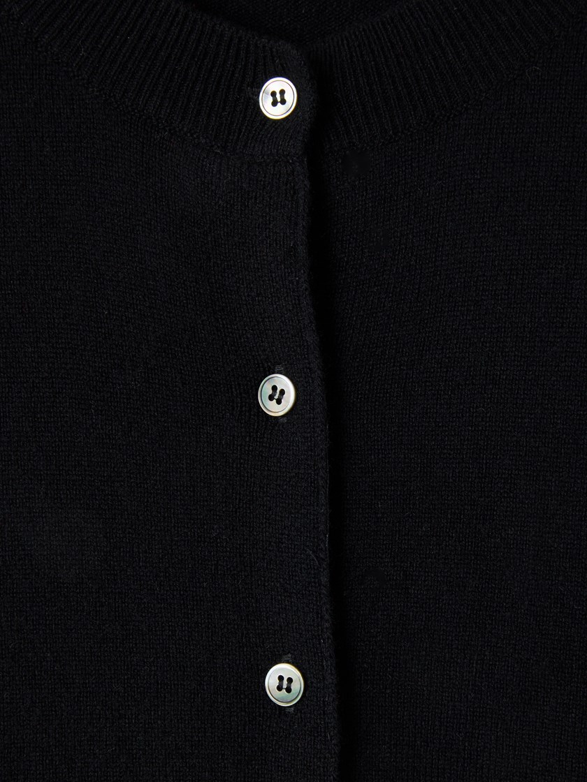 7513607 ID2 7513607_ID2-MARIEPHILIPPE-W25-Front_4945_Vita merinocardigan ID2.jpg_Front||Front