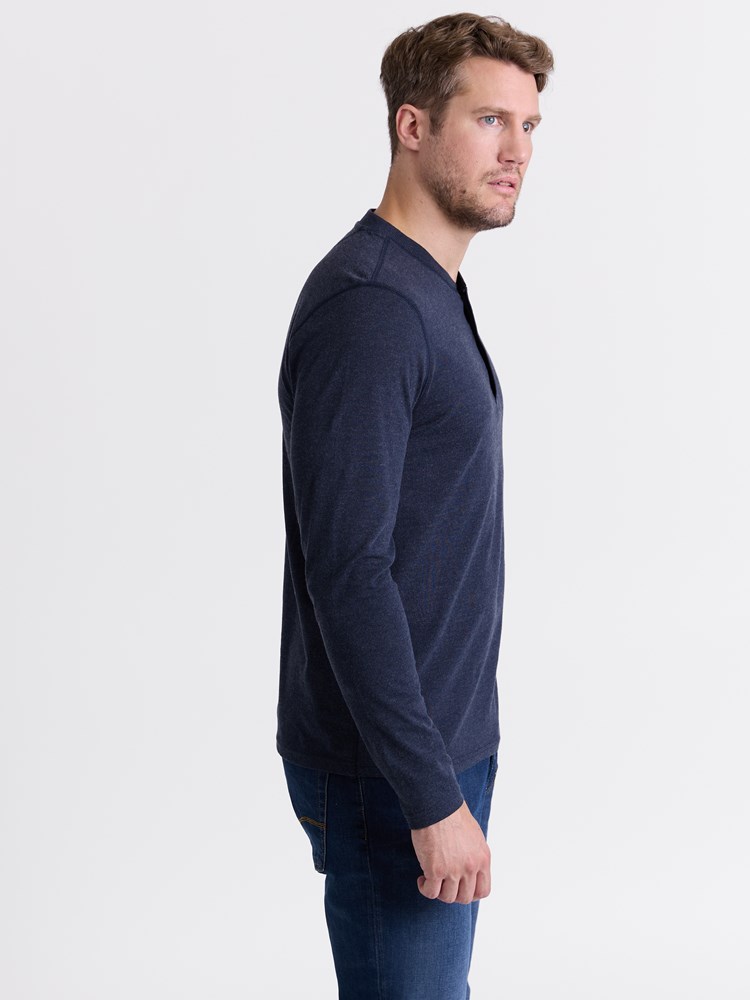 Fields bestefarstrøye 7513678_EMW-REDFORD-W25-Modell-Front_chn=match_1040_Fields bestefarstrøye EMW_Fields bestefarstrøye EMW 7513678.jpg_Front