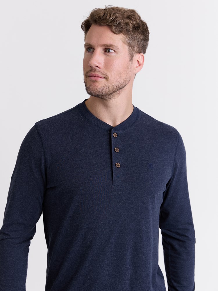 Fields bestefarstrøye 7513678_EMW-REDFORD-W25-Modell-Front_chn=match_3060_Fields bestefarstrøye EMW_Fields bestefarstrøye EMW 7513678.jpg_Front