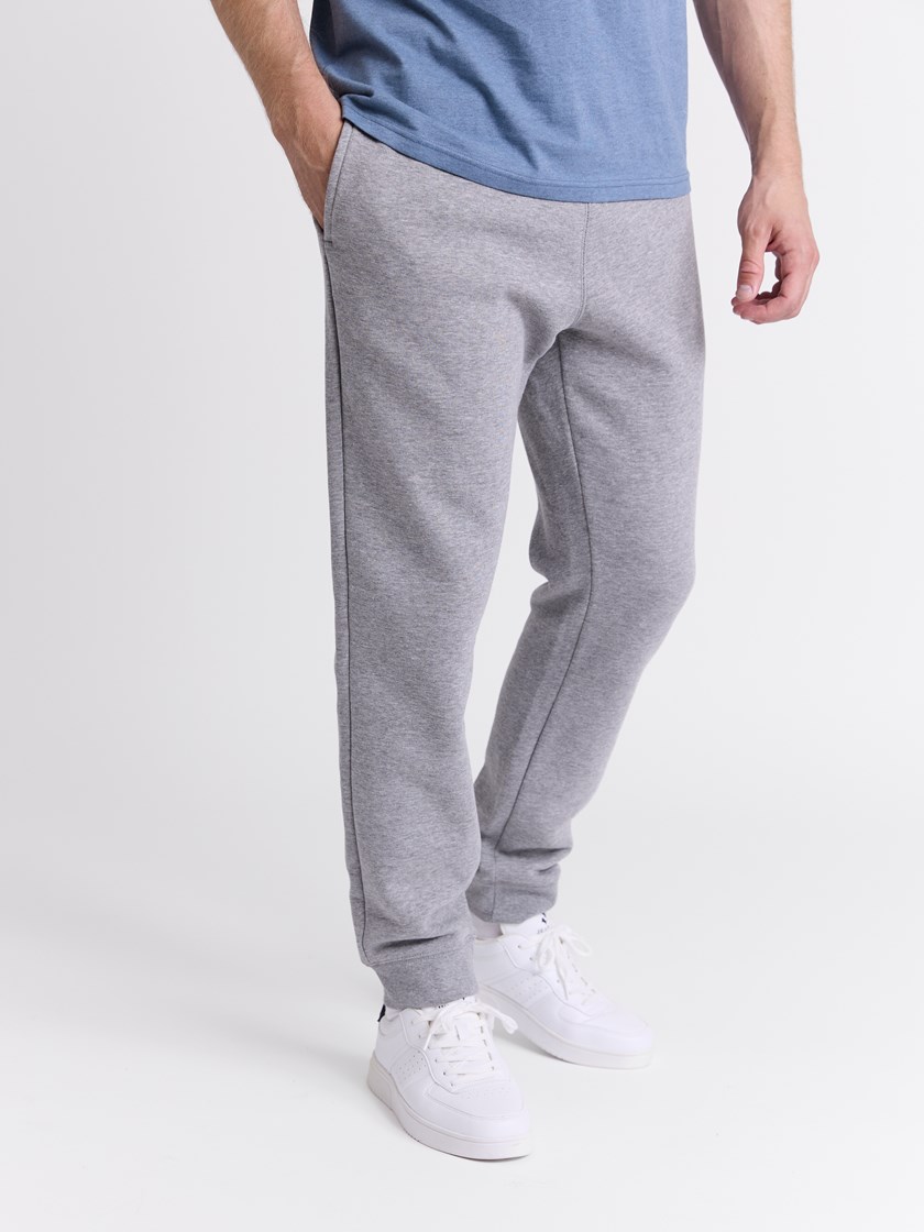 7513680 IEY 7513680_IEY-REDFORD-W25-Modell-Front_chn=match_9847_West joggebukse IEY.jpg_Front