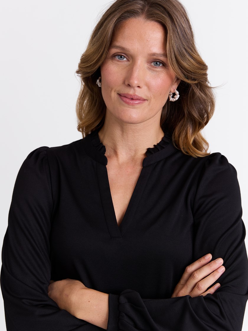 7513701 ID2 7513701_ID2-MARIEPHILIPPE-W25-Modell-Front_chn=match_7654_Valensia topp ID2_Valensia topp ID2 7513701.jpg_Front||Front