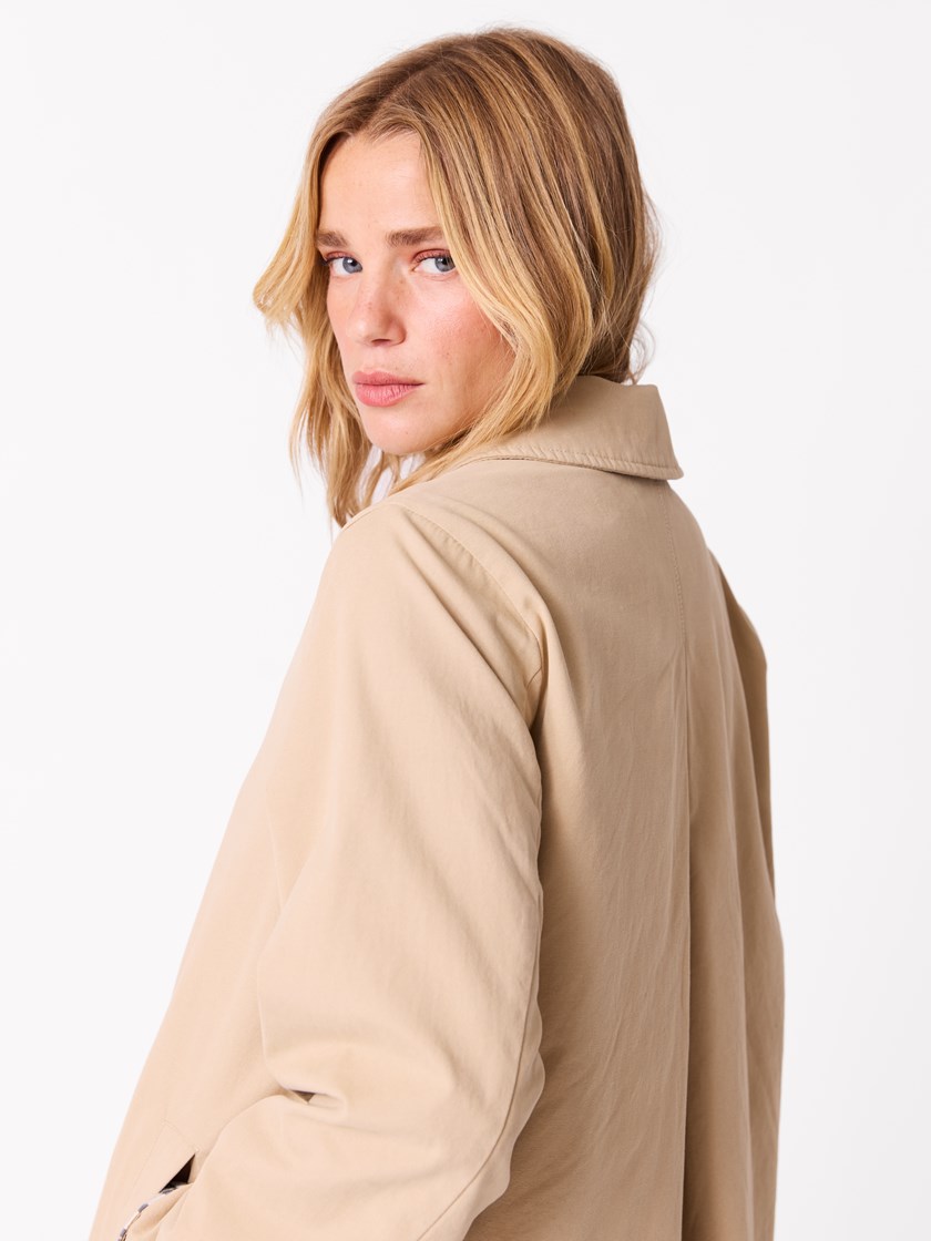 7513854 AM7 7513854_AM7_Jean Paul_Lillybeth kåpe_S26 (11)_Lillybeth kåpe AM7.jpg_