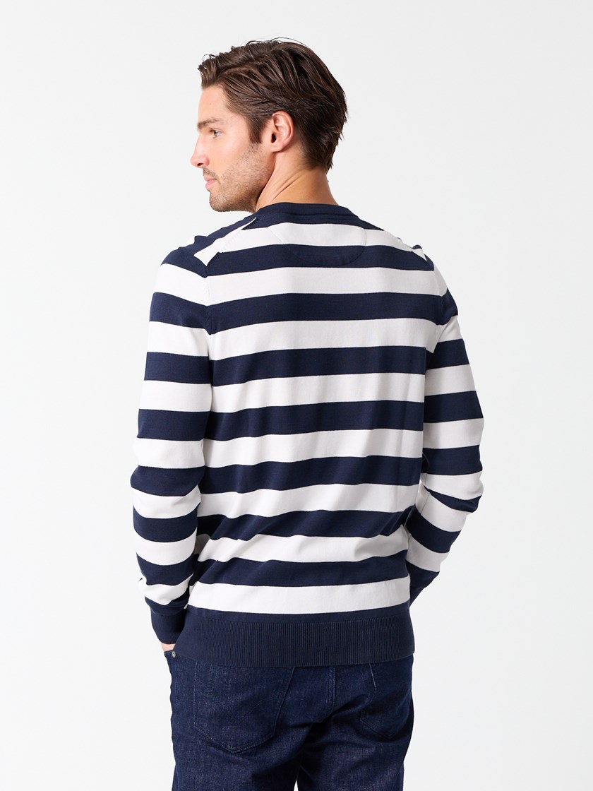 7513893 EM6 7513893_EM6-JEANPAUL-S26-Modell-Front_7501_Gerard stripete genser EM6_Gerard stripete genser EM6 7513893.jpg_Front