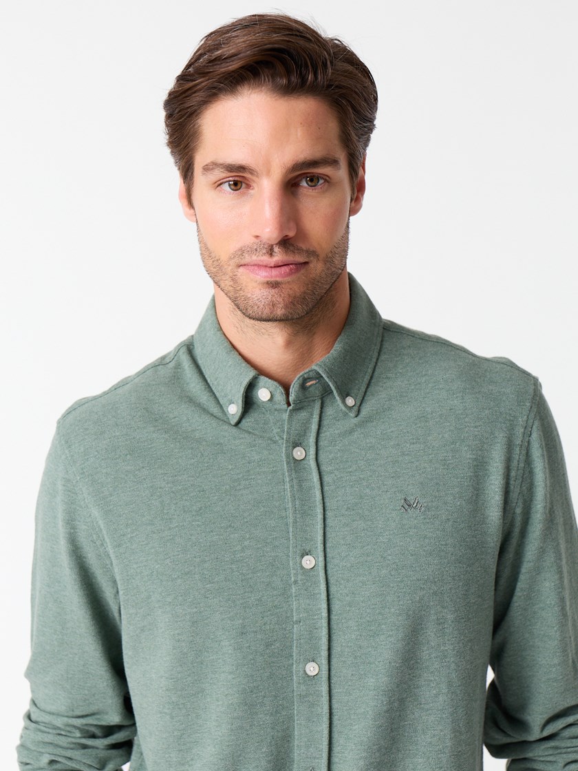 7513921 I6U 7513921_I6U-JEANPAUL-S26-Modell-Front_833.jpg_Front