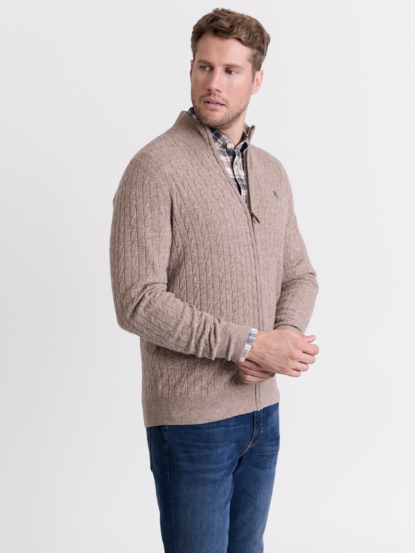 7513963 AES 7513963_AES-REDFORD-W25-Modell-Front_chn=match_7442_Edmonton cardigan AES.jpg_Front