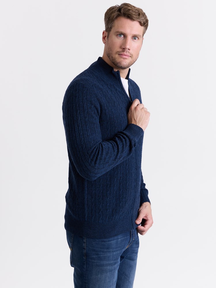 Edmonton cardigan 7513963_C29-REDFORD-W25-Modell-Front_chn=match_7495_Edmonton cardigan C29_Edmonton cardigan C29 7513963.jpg_Front