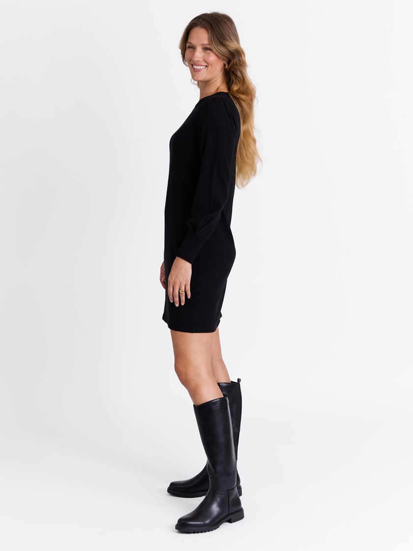 7513973 ID2 7513973_ID2-MARIEPHILIPPE-W25-Modell-Front_chn=match_1337_Olea kjole ID2.jpg_Front||Front