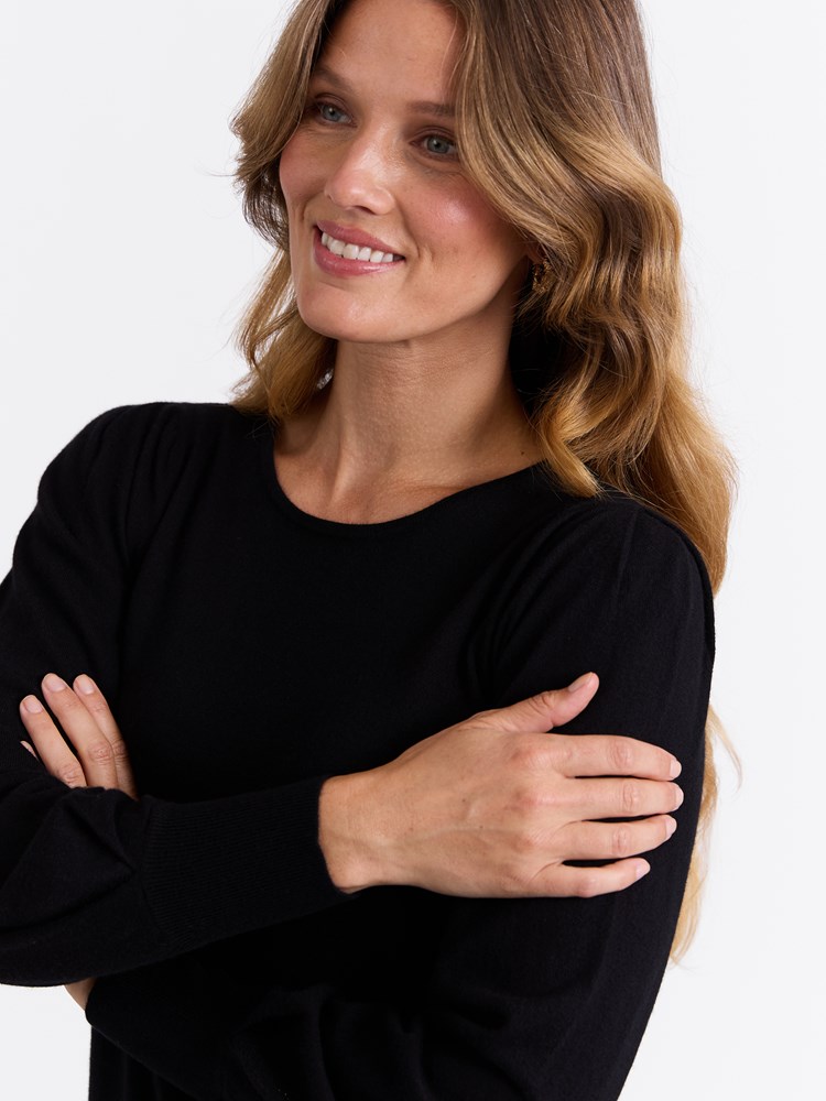 Olea kjole 7513973_ID2-MARIEPHILIPPE-W25-Modell-Front_chn=match_401_Olea kjole ID2_Olea kjole ID2 7513973.jpg_Front||Front