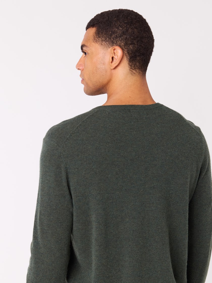 7513998 GUL 7513998_GUL-JEANPAUL-W25-Modell-Front_6406_Faustian genser GUL.jpg_Front||Front