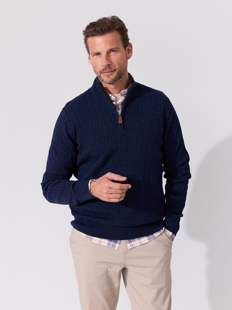 Coast zip genser 7514013_EM1-REDFORD-S26-Modell-Front_chn=match_8130_Coast zip genser EM1.jpg_Front