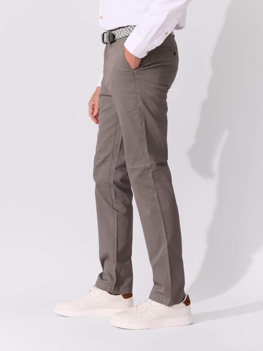 7514020 GMR 7514020_GMR-REDFORD-S26-Modell-Front_chn=match_5171_Christer chinos GMR.jpg_Front