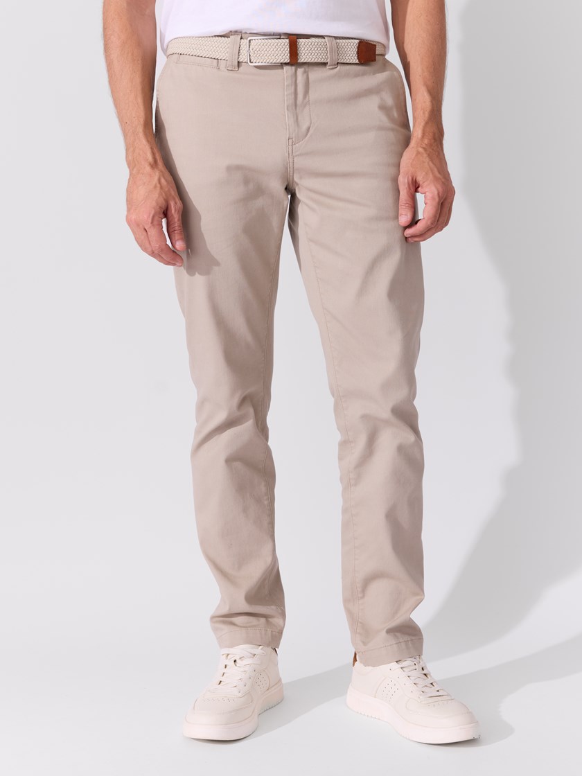 7514020 I5A 7514020_I5A-REDFORD-S26-Modell-Front_chn=match_7272_Christer chinos I5A.jpg_Front