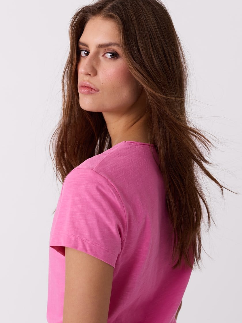 7514034 MOG 7514034_MOG_Jean Paul_Agnais Tee_S26 (6)_Agnais t-skjorte MOG.jpg_