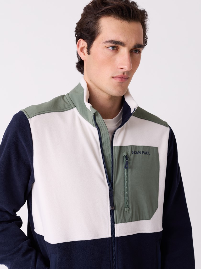 7514235 EM6 7514235_EM6-JEANPAUL-S26-Modell-Front_1229_Charlie fleecejakke EM6.jpg_Front||Front