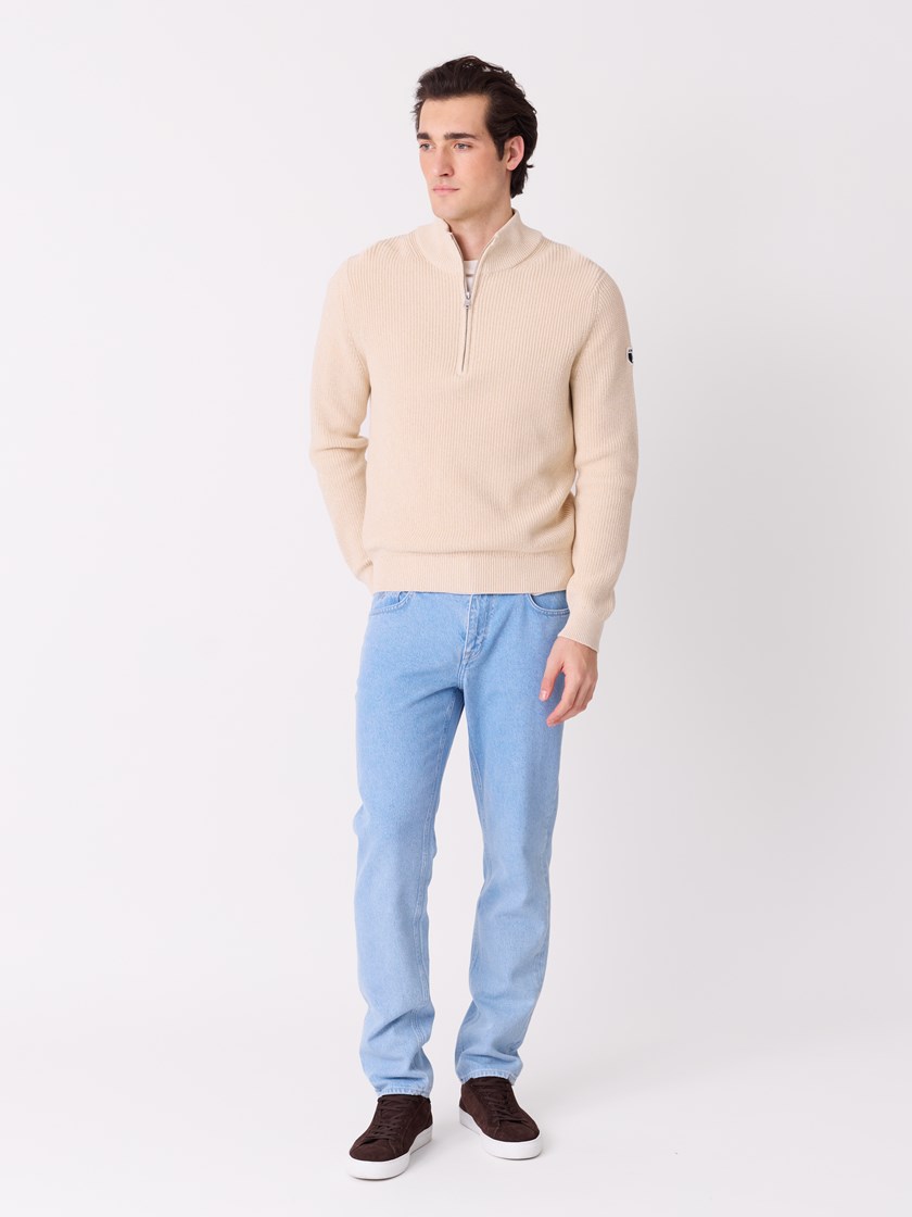 7514249 I2O 7514249_I2O-JEANPAUL-S26-Modell-Front_1333_Simon zipneck I2O.jpg_Front||Front