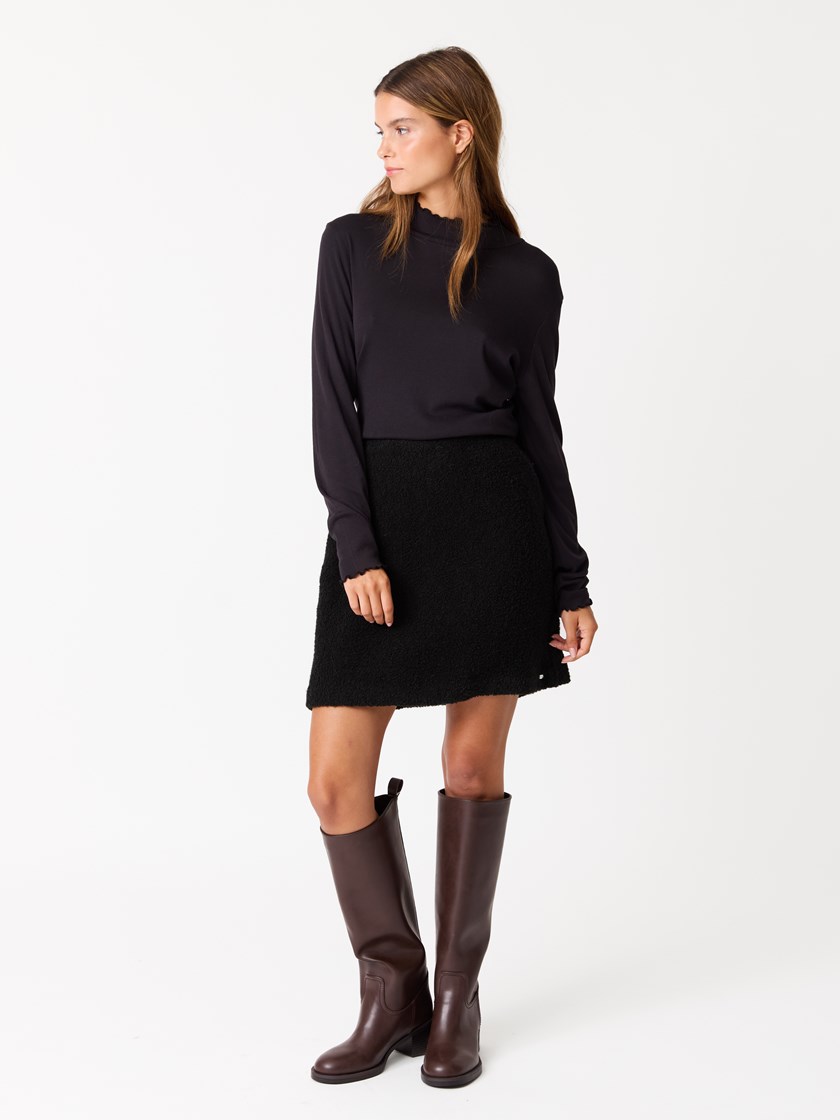 7514265 C25 7514265_C25_Jean Paul_Ariane Topp_W25 (1)_Arianne topp C25.jpg_