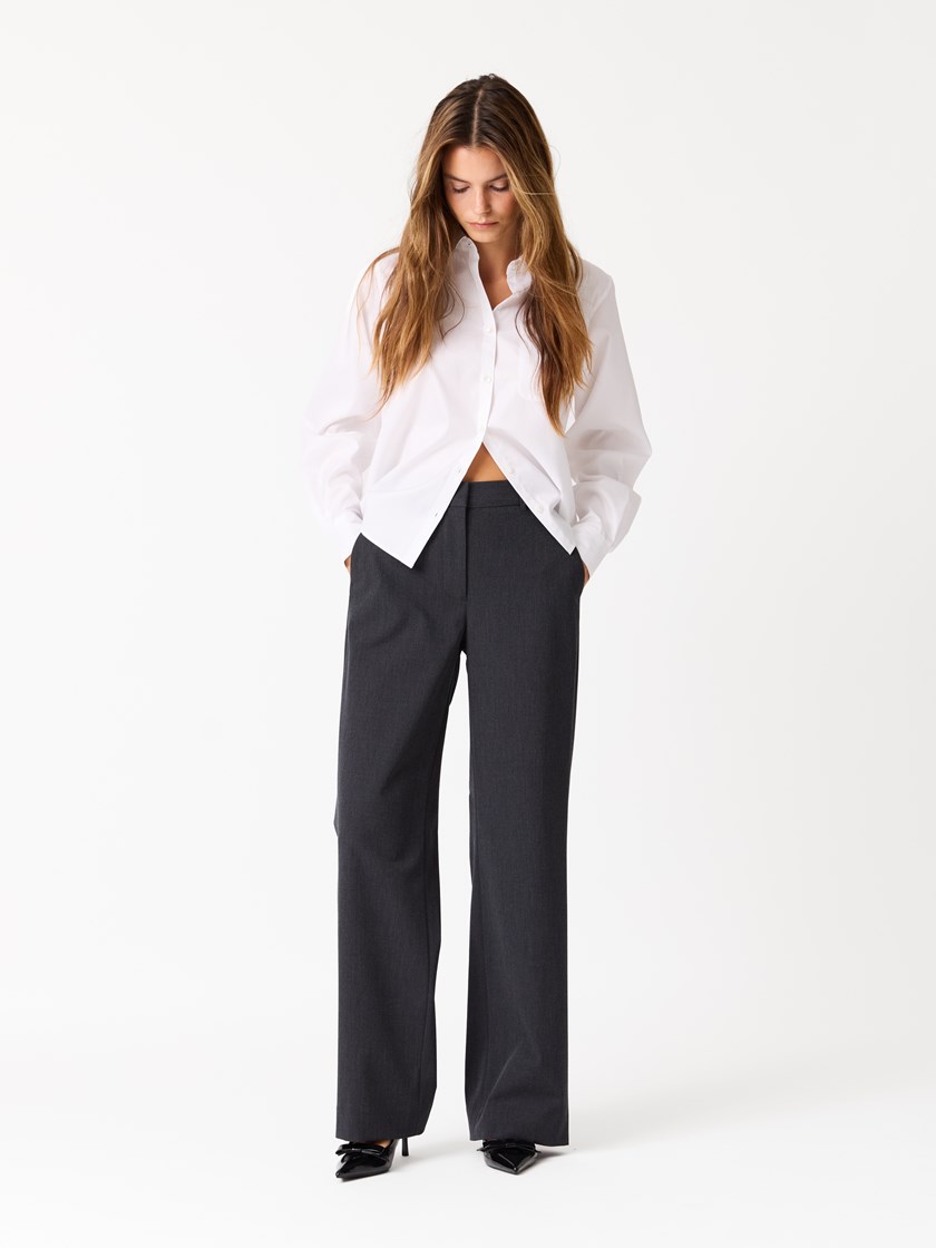 7514272 IGG 7514272_IGG-JEANPAUL-W25-Modell-Front_6657.jpg_Front||Front