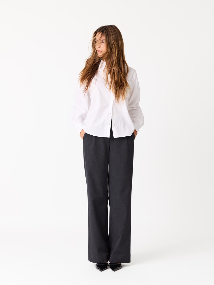 7514272 IGG 7514272_IGG-JEANPAUL-W25-Modell-Front_6677.jpg_Front||Front