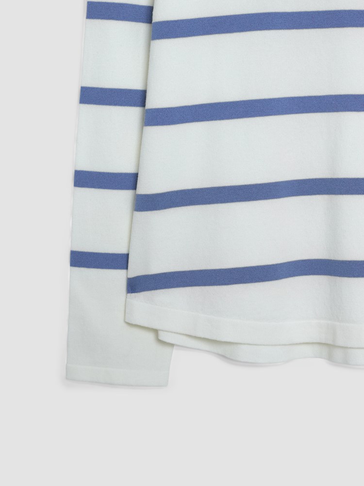 Lucilla stripet genser 7514277_T23-VAVITE-S26-Front_4964_Lucilla stripet genser T23.jpg_Front