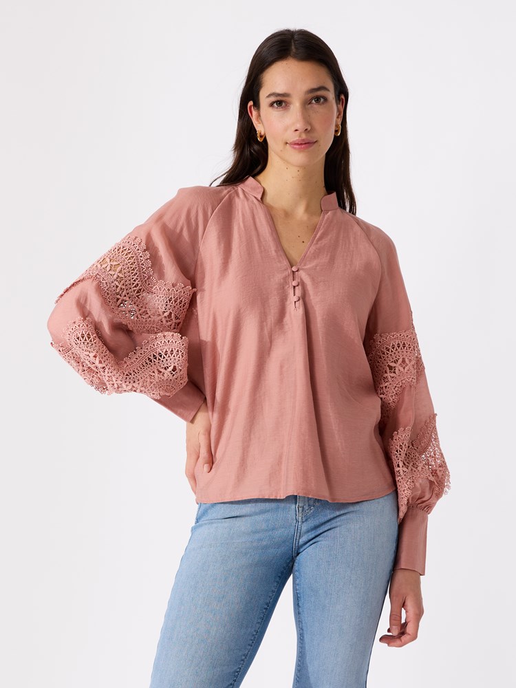 Ella bluse 7514383_MNA 4_Ella bluse MNA.jpg_