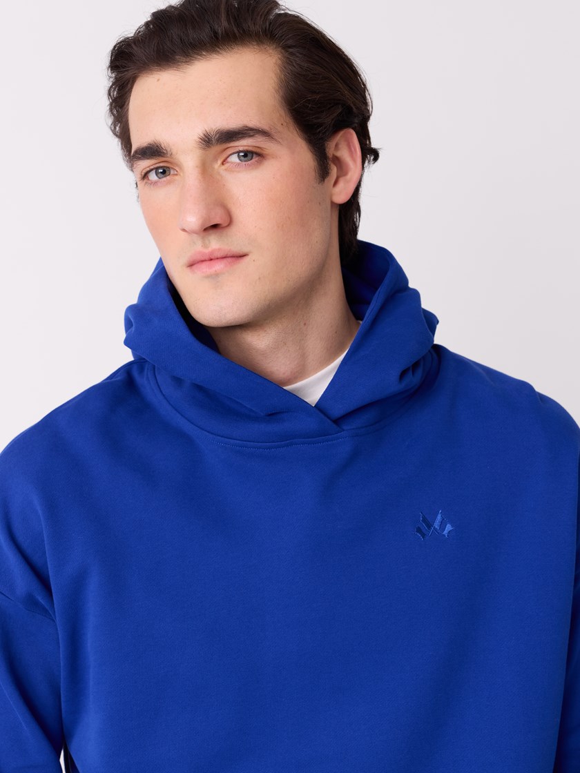 7514423 EGA 7514423_EGA-JEANPAUL-S26-Modell-Front_2290_Brice hettegenser EGA.jpg_Front