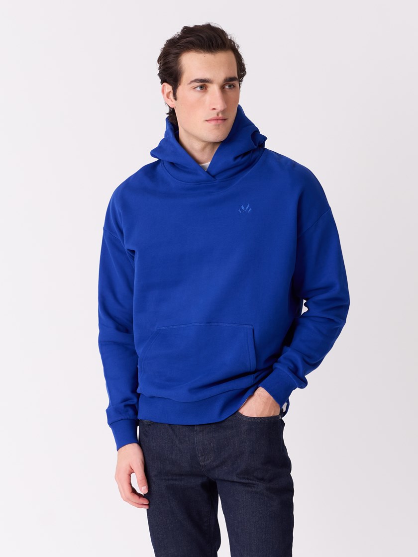 7514423 EGA 7514423_EGA-JEANPAUL-S26-Modell-Front_5716_Brice hettegenser EGA.jpg_Front