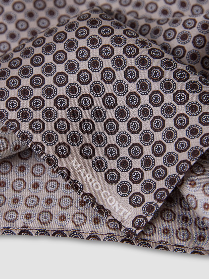 7514436 I4I 7514436_I4I-MARIOCONTI-W25-Front_516_Guido silketørkle.jpg_Front||Front